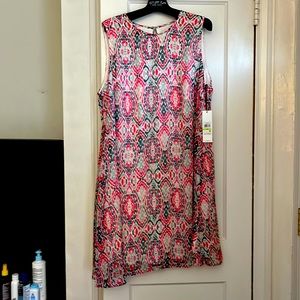 Printed Chiffon Dress, Hibiscus Multi Color… key hole button in back